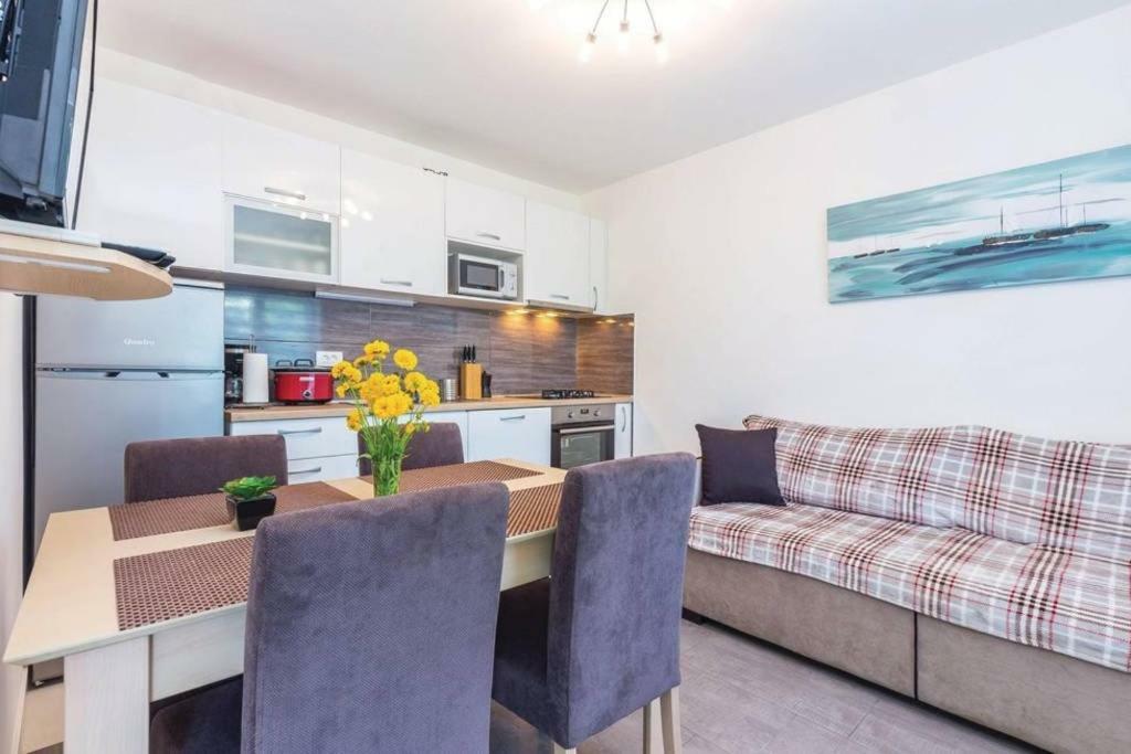 Apartment Laura Kostrena Zewnętrze zdjęcie