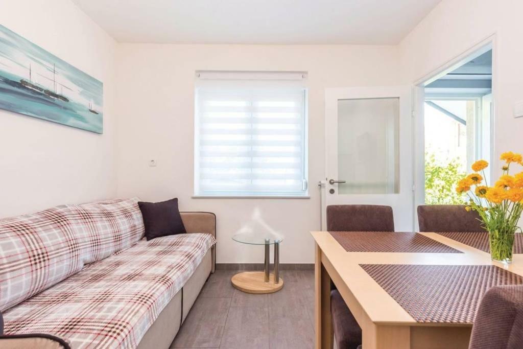Apartment Laura Kostrena Zewnętrze zdjęcie