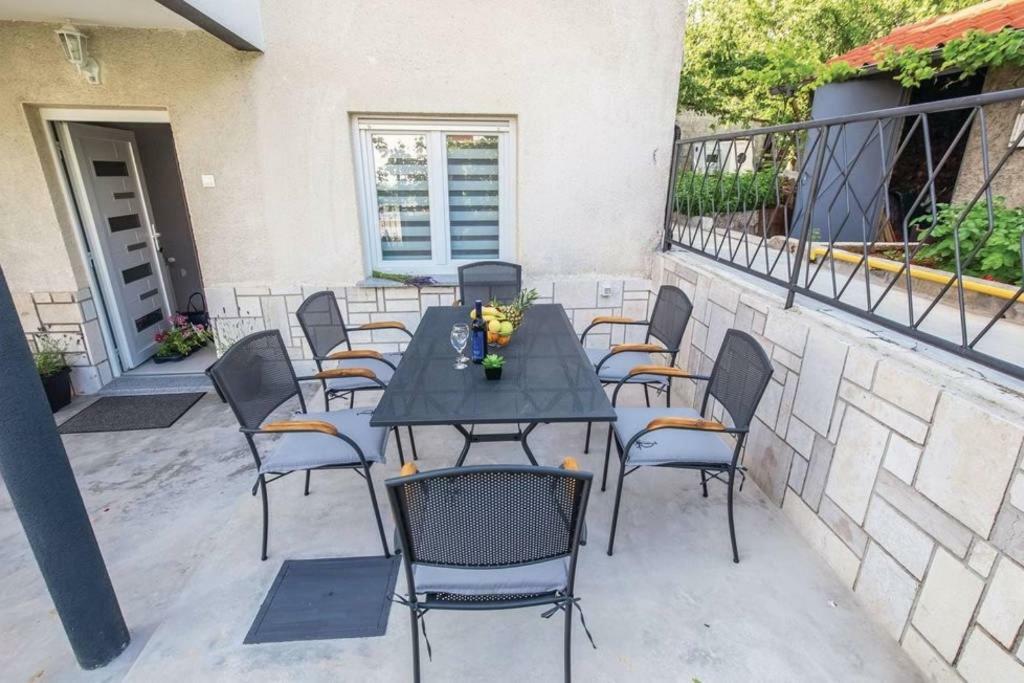 Apartment Laura Kostrena Zewnętrze zdjęcie
